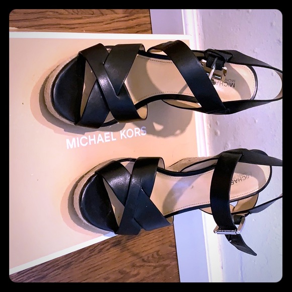 MK Black Wedges - Picture 1 of 2
